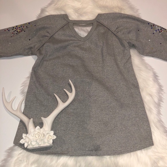 Think About Gray Beaded Detail Size XS Long Sleeve - Picture 8 of 14